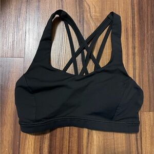 Lululemon sports bra size 4